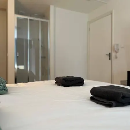 Apartamento Cozy Private 1 On A Busy Persian Restaurant